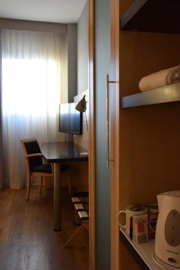 Hotel Holiday Inn Express Madrid-Rivas By Ihg Exterior foto