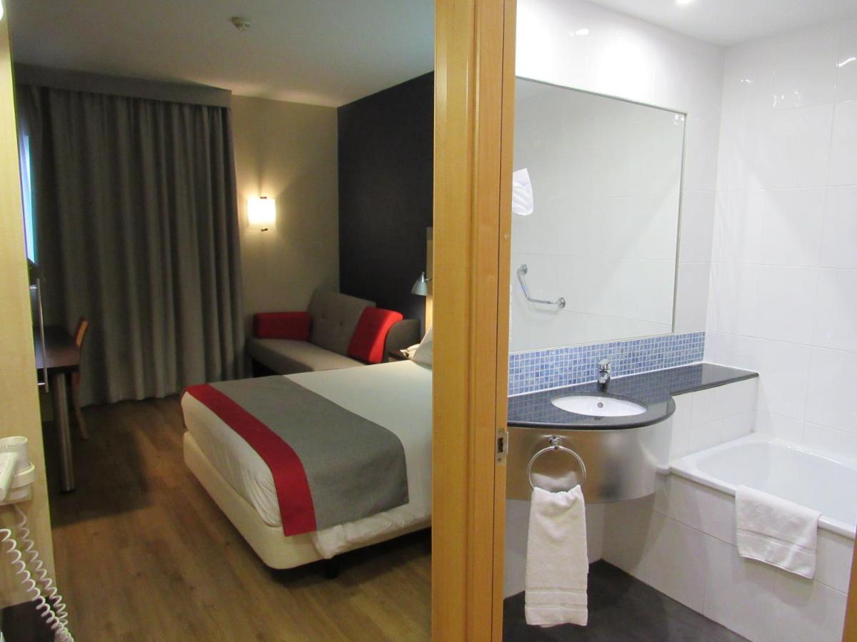 Hotel Holiday Inn Express Madrid-Rivas By Ihg Exterior foto